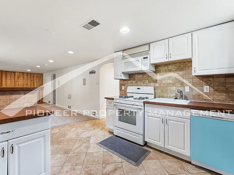 4717 W 31st Ave — Photo 15