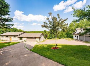 5228 Eagle Lake Rd, Duluth, MN 55803