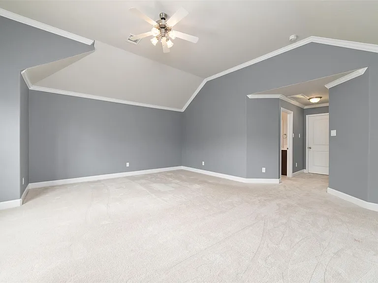 5020 Dickson St — Photo 19