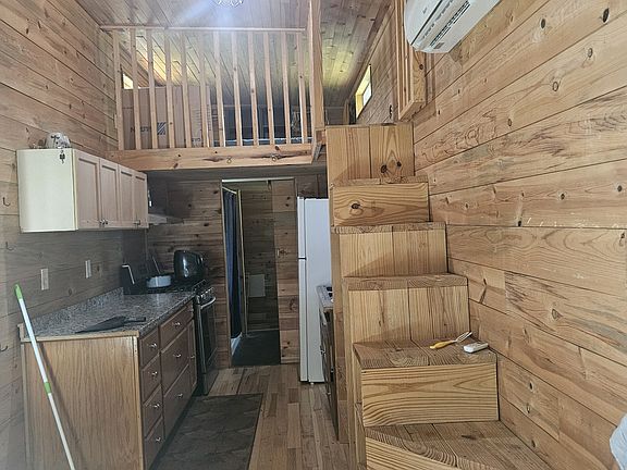 5th image of 4346 SE 150th St #B