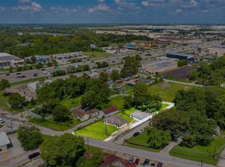 608 Blue Bell Rd, Houston, TX 77037