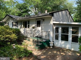 2 Bittersweet Rd, Ewing, NJ 08638