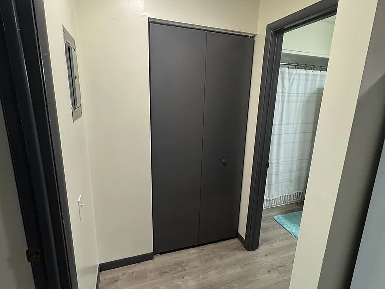 308 Windsor St #5 — Photo 5