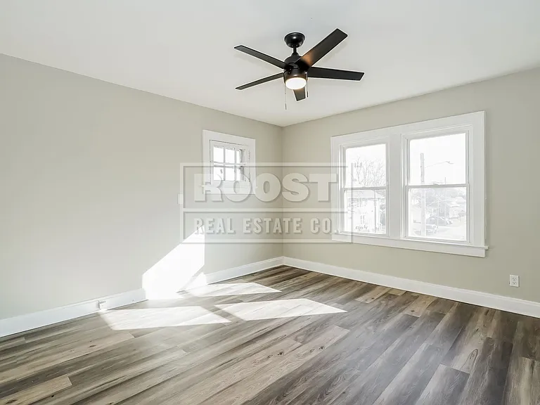 1239 S Champion Ave — Photo 8