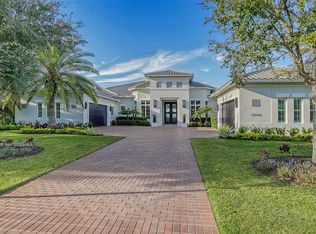 3743 Founders Club Dr, Sarasota, FL 34240