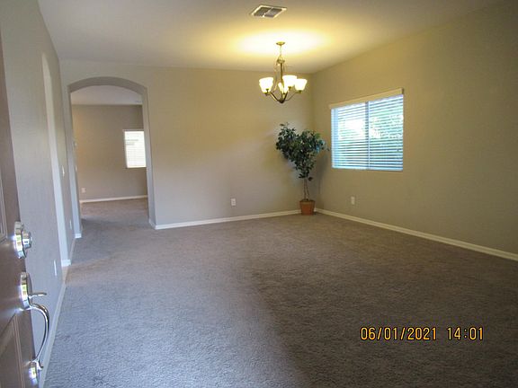3rd image of 1486 W Princess Tree Ave