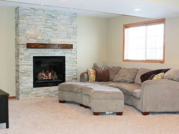2nd image of 816 Lindsey Ln