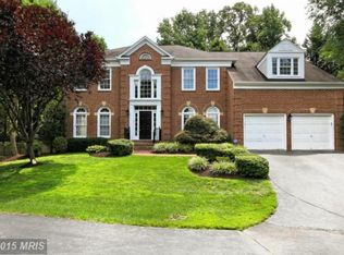 7925 Hollington Pl, Fairfax Station, VA 22039
