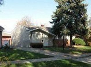 32126 Harvard St, Westland, MI 48186