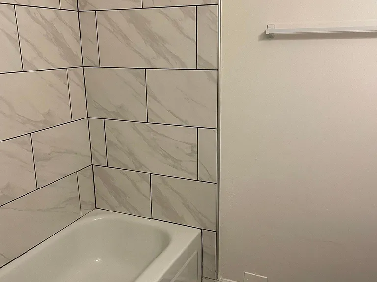 705 Suburban Ave SW — Photo 10