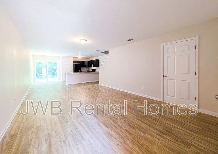 6869 Lake Mist Ln — Photo 4