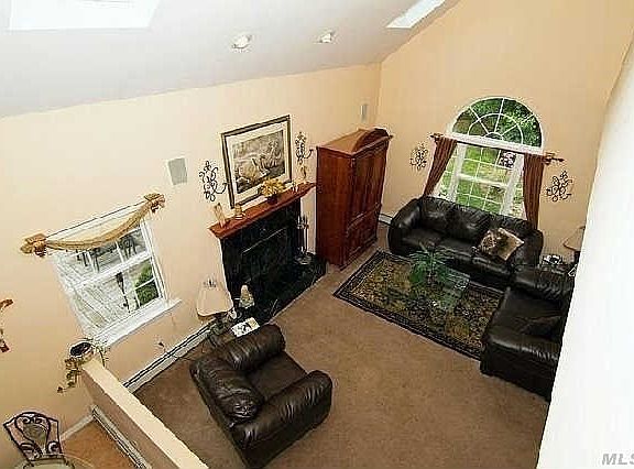 5th image of 61 Lidge Dr