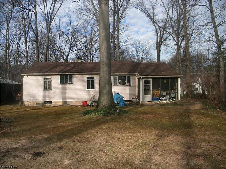 2nd image of 25145 Wolf Rd