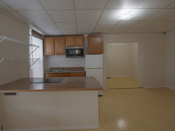 4th image of 1456 Neil Ave APT 2D
