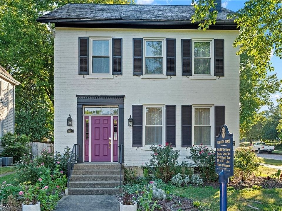 1st image of 610 Front St