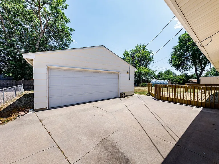 129 Ely St — Photo 61