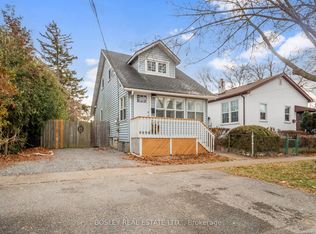 18 Michigan Ave, Saint Catharines, ON L2N4G8