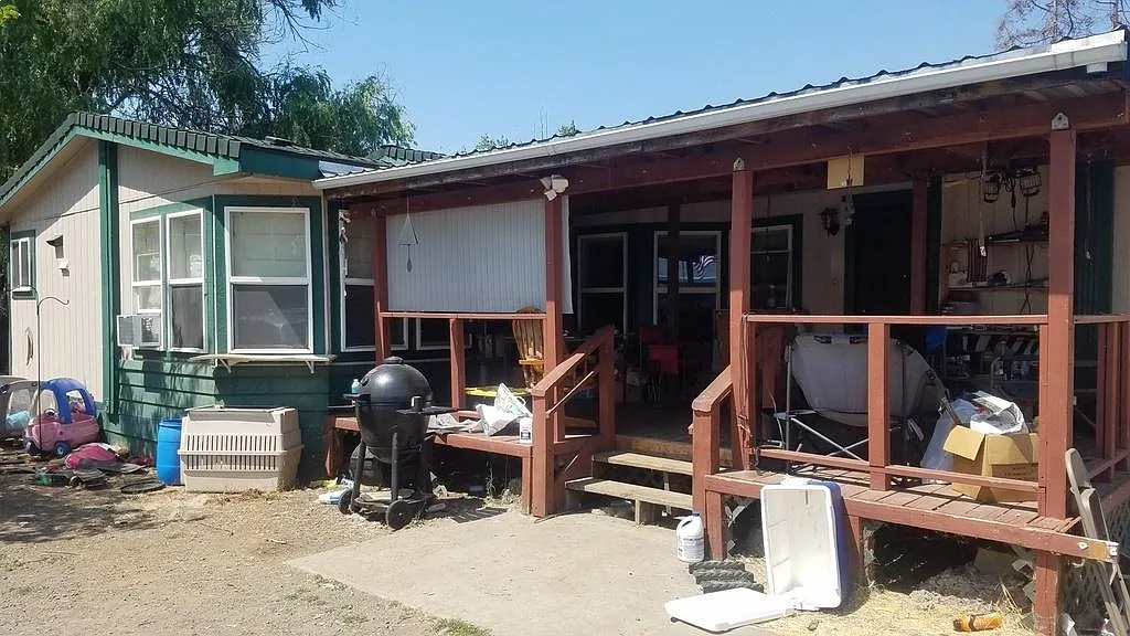 7890 Atlantic Ave photo 1