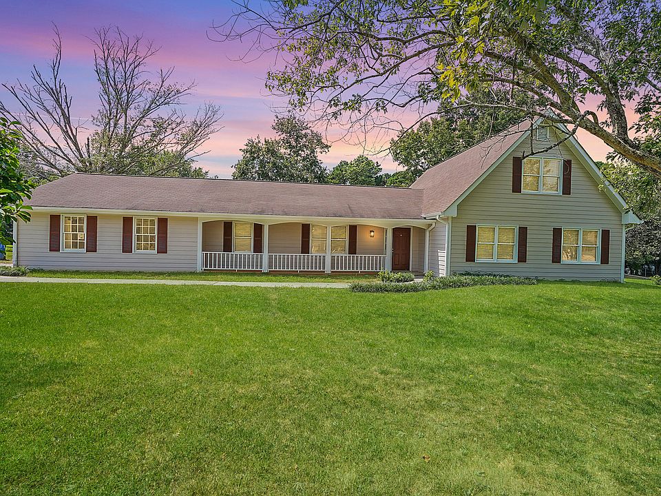 1st image of 2033 Lakeridge Ct