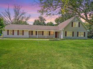 2033 Lakeridge Ct, Grayson, GA