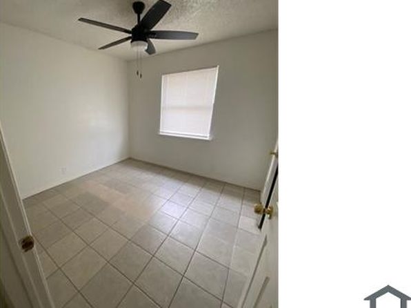 2830 Ridgecrest Dr