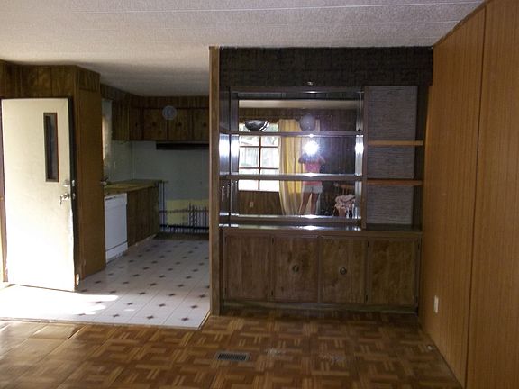 Built in hutch in livingroom
