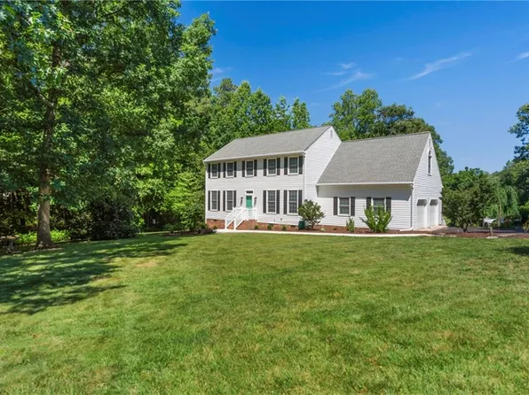 3350 Pointe Dr, Quinton, VA 23141