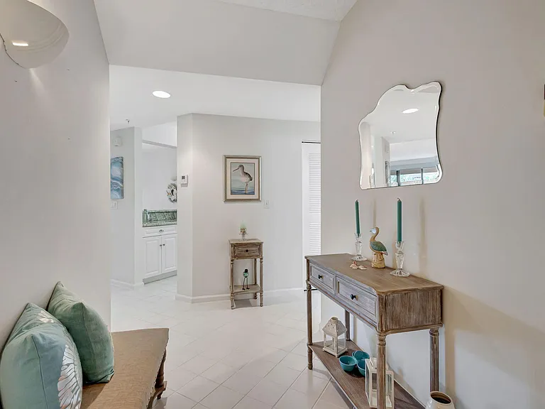 800 Uno Lago Dr #302 — Photo 6