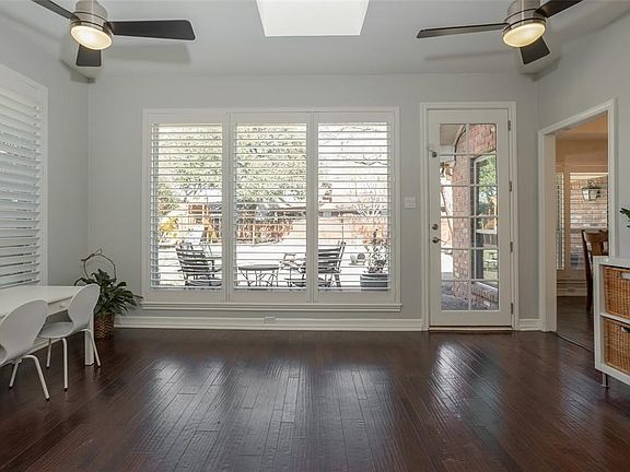 4th image of 4103 Lake Breeze Ct