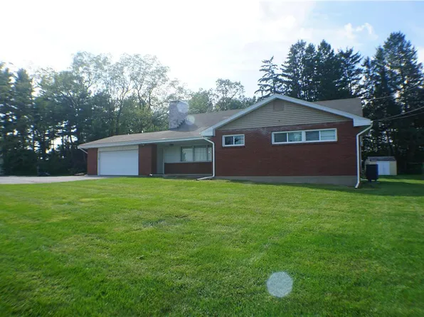 275 Moorestown Dr, Bath, PA 18014