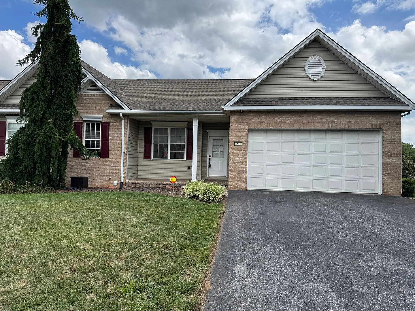 4 Bedroom, 3 Bath Duplex in CrossKeys! — Photo 2