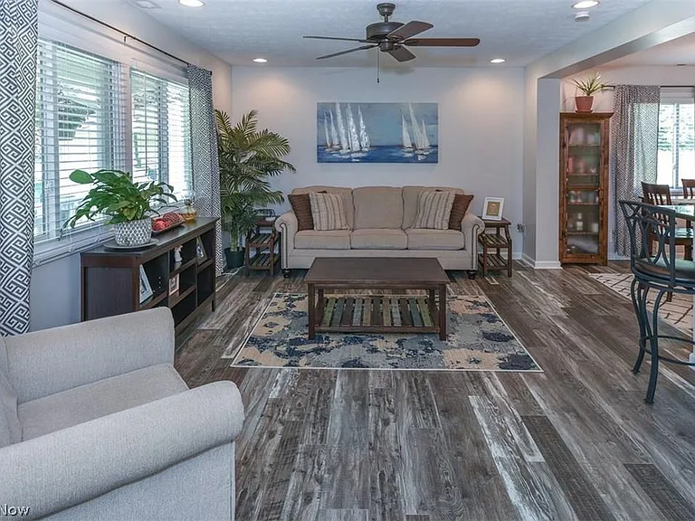 6153 Thunderbird Dr — Photo 16