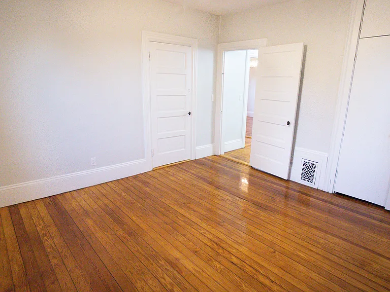 118 Jenkins St #2 — Photo 13