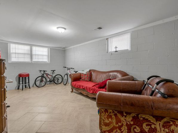 lexington-kentucky-77556065 picture