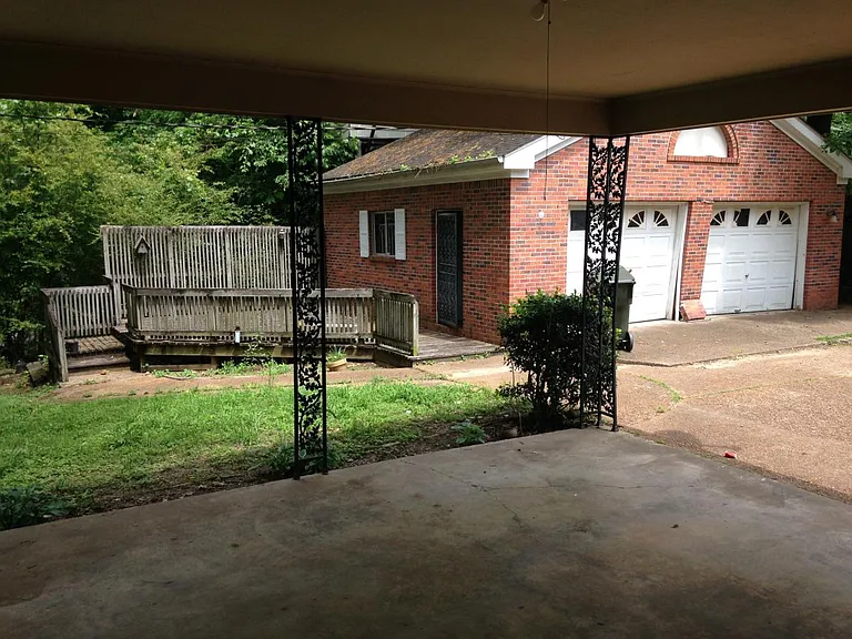 2900 Clearwood Rd — Photo 18