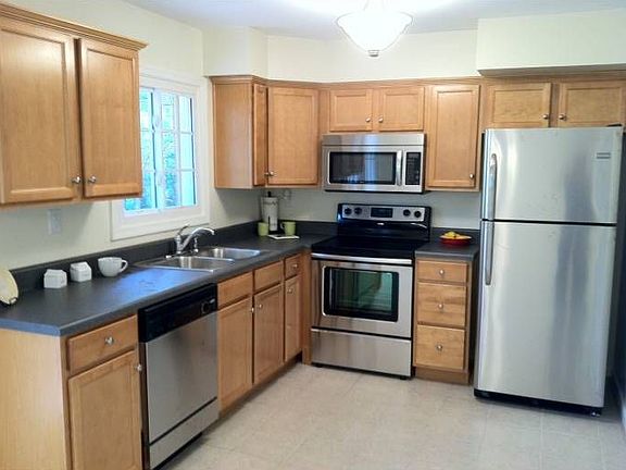2nd image of 9402 Farmington Dr