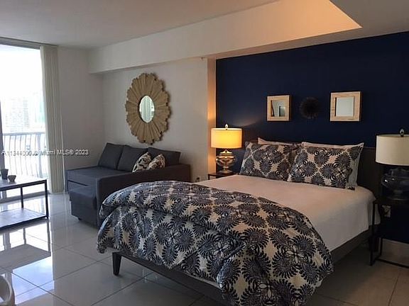 3rd image of 1750 N Bayshore Dr APT 2408