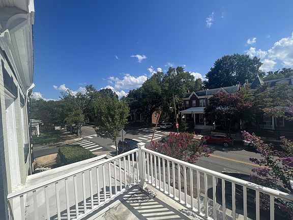 Front 2nd story deck with views of the fan.