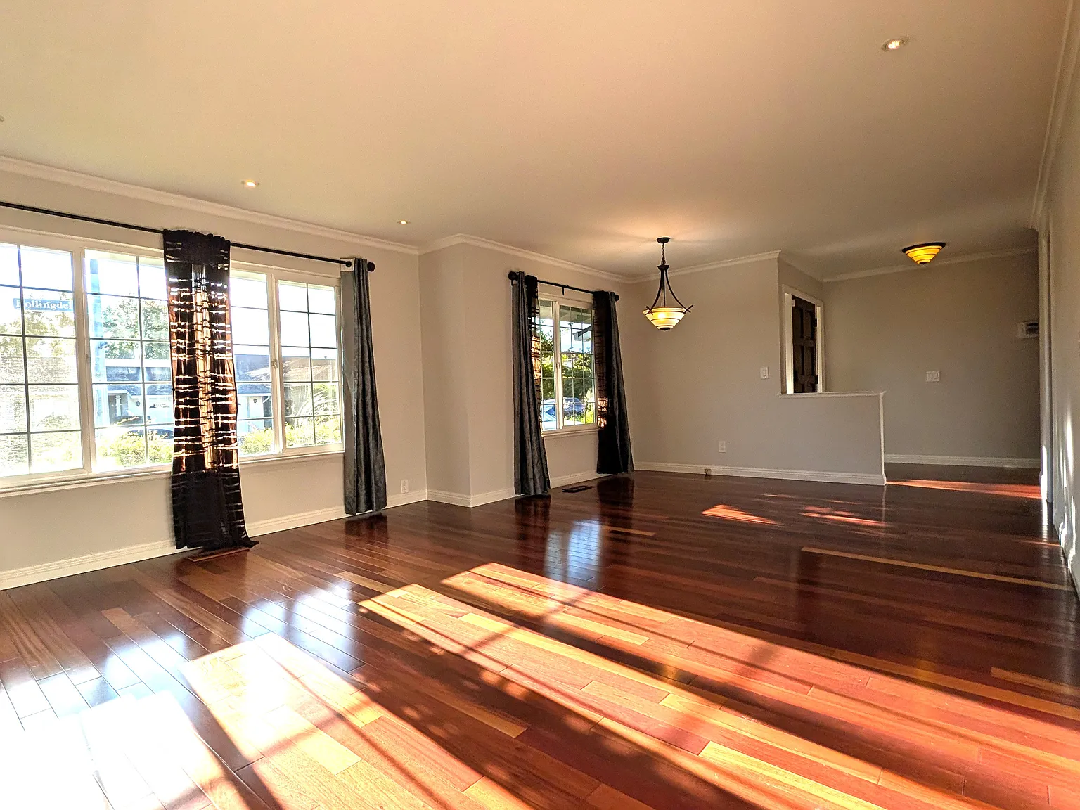4 bed, 2.5 bath, 2100 sqft, $7,000 — Photo 4