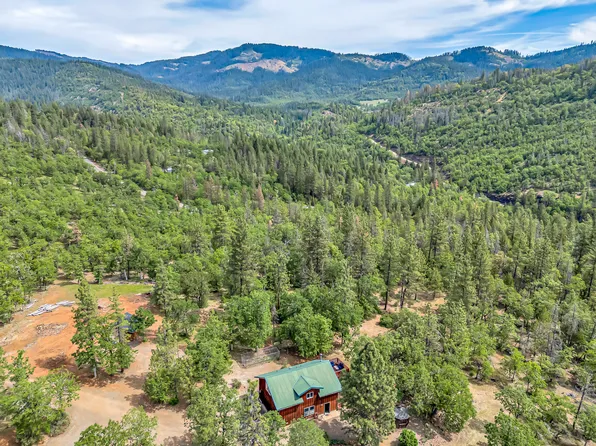 5551 Highway 227, Trail, OR 97541