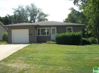 415 Warrior St, Cherokee, IA 51012