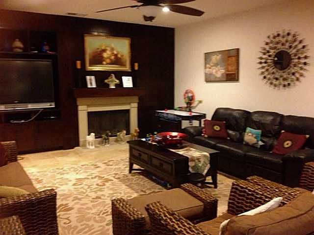 2nd image of 2904 Ranch Gate Rd