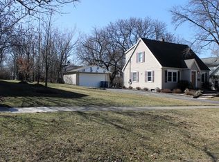 617 Sherman St, Downers Grove, IL 60515