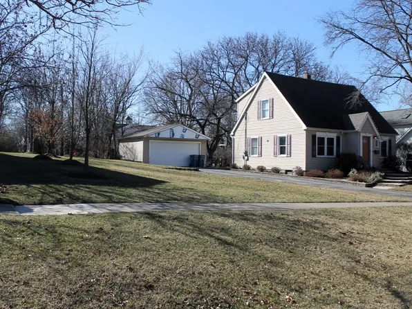 617 Sherman St, Downers Grove, IL 60515