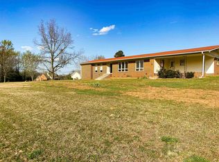 45 Trenton St, Scottsboro, AL 35769