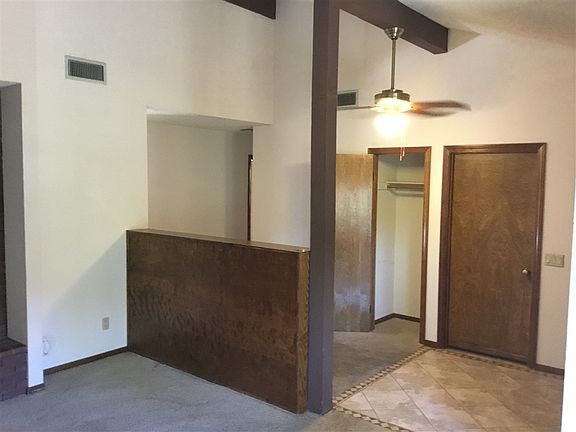 5th image of 1014 Olly Ct