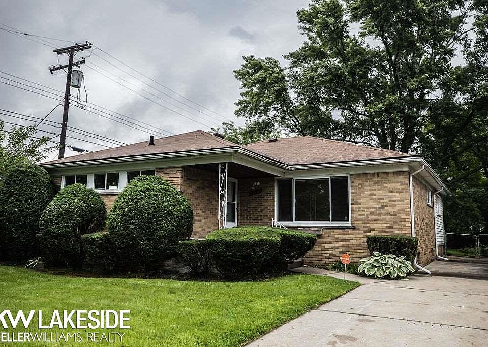 1st image of 22190 Cloverlawn St