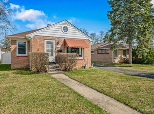 227 N Elmwood Ave, Waukegan, IL 60085