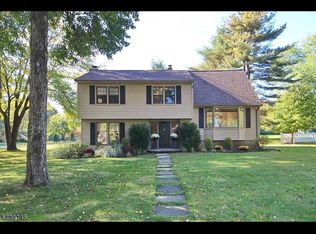 27 Meadowview Rd, Basking Ridge, NJ 07920