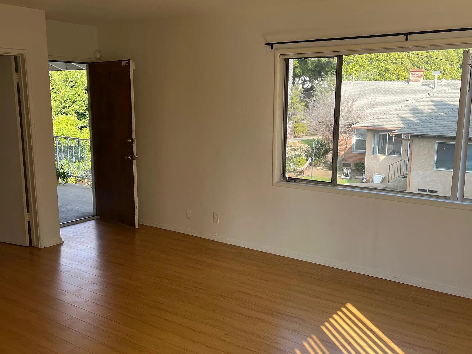 Studio, 500 sqft, $2,150 — Photo 4